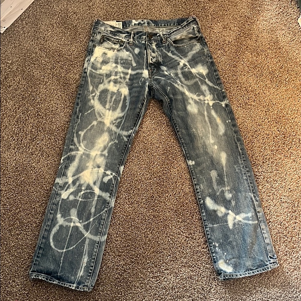 Abercrombie & Fitch Straight Blue and White paint Jeans with Distressed Details